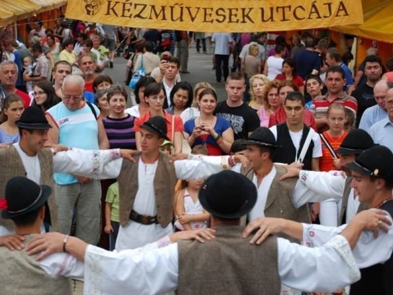 szoboszloi-folkhetvege-800x600