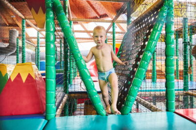 Hungarospa - Green Stone Apartments Hajduszoboszlo - kisfiú.játszóház