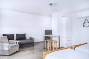 GR2 Room 1 04 - 2021 GR2 Room 1 04 - 2021